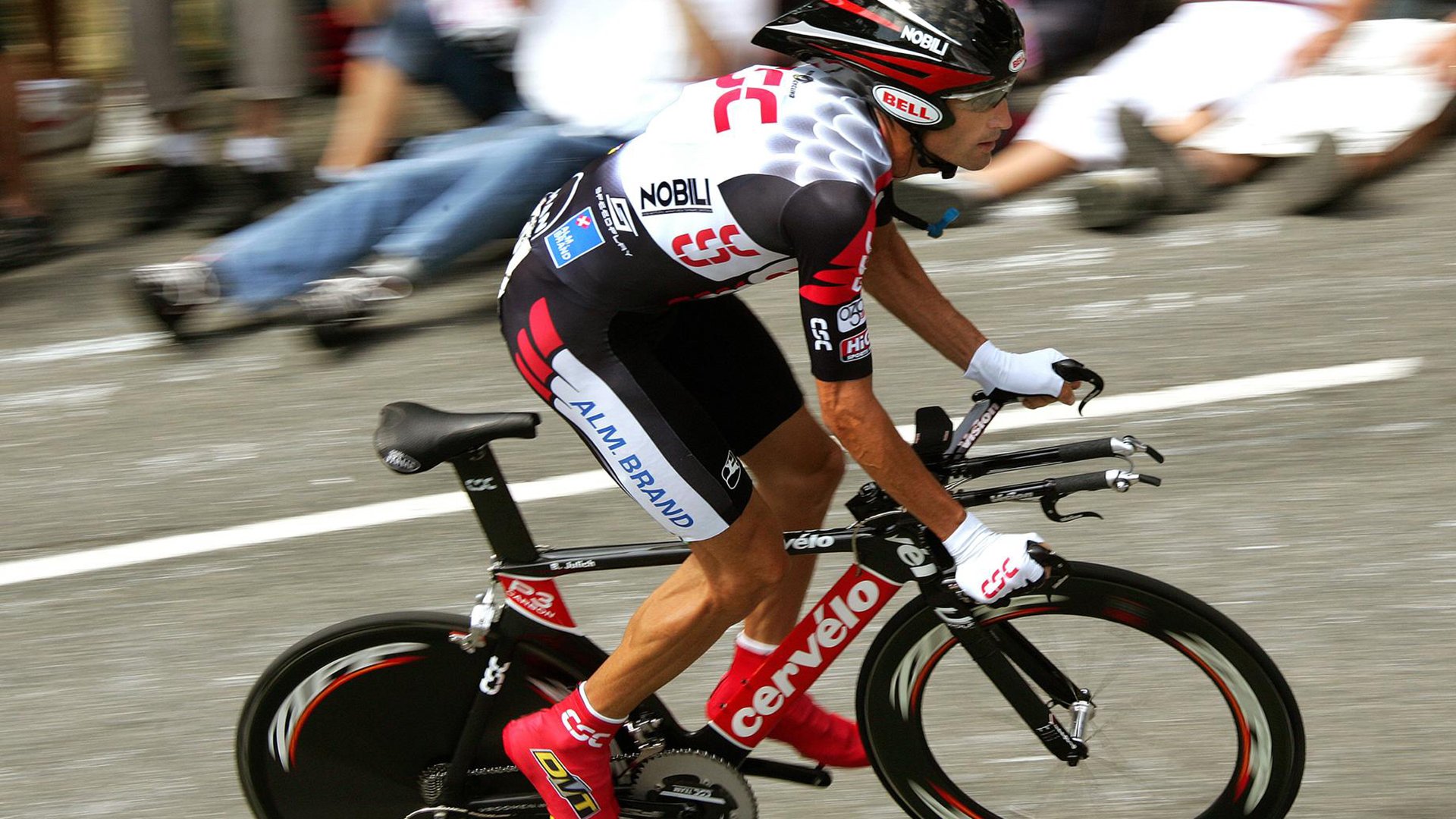 _街头文化与体育结合：新型都市运动风潮_，街头运动风格