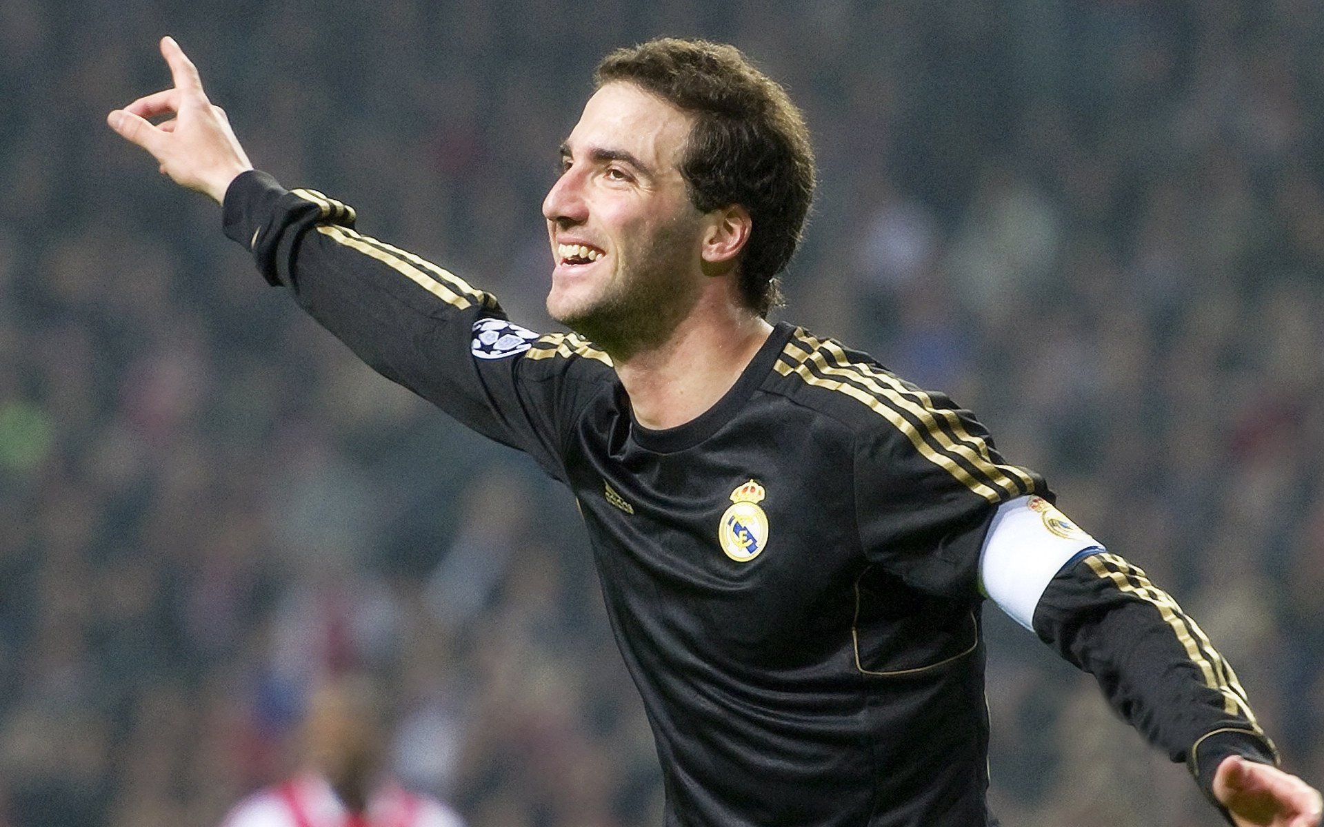 法甲联赛中场控球率持续提升，比赛理念革新，法甲中场新星