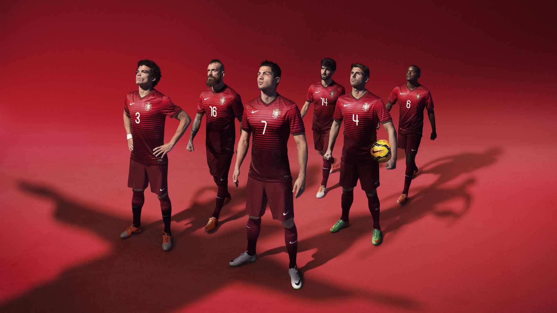 瑞士男足在巴黎奥运会上展现出强大的团队协作能力，瑞士男子足球队